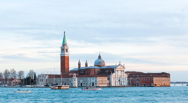 Isla e iglesia de San Giorgio Maggiore, Venecia
. - Foto, imagen