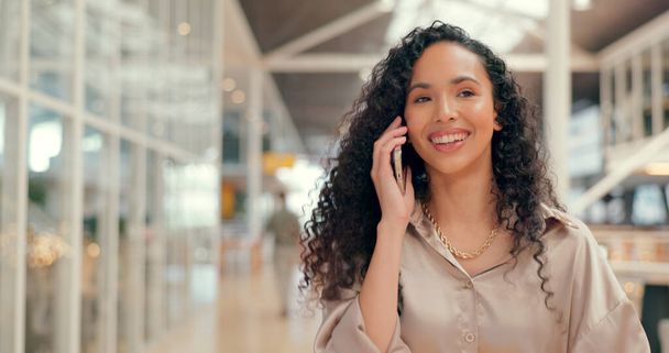 Phone call, face and happy with a business black woman in her office, talking on her mobile. Communication, networking and smile with a young female employee chatting on her smatphone at work. - Fotoğraf, Görsel
