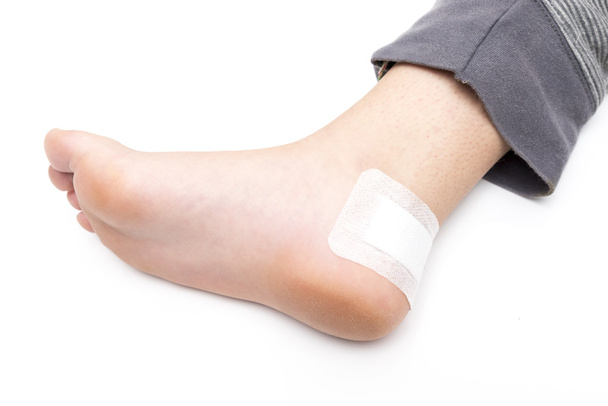 de pie con una herida curada
 - Foto, Imagen