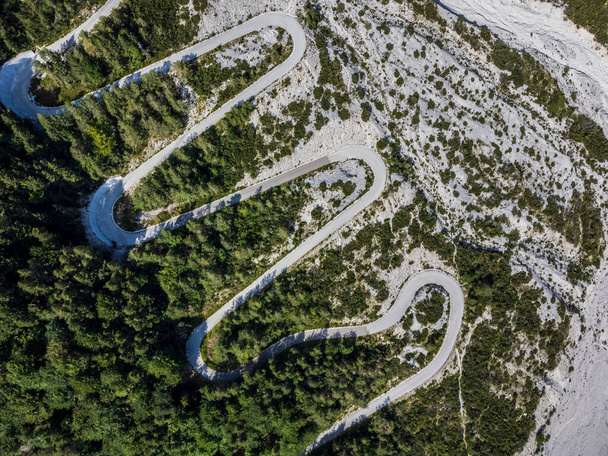 schilderachtige luchtfoto van Val Dogna berg, Italië - Foto, afbeelding