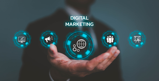 Kézzel mutatja a jel és ikon a digitális marketing internetes reklám és értékesítés növeli az üzleti technológia koncepció, online marketing, E-business, Ecommerce, Business Online. - Fotó, kép
