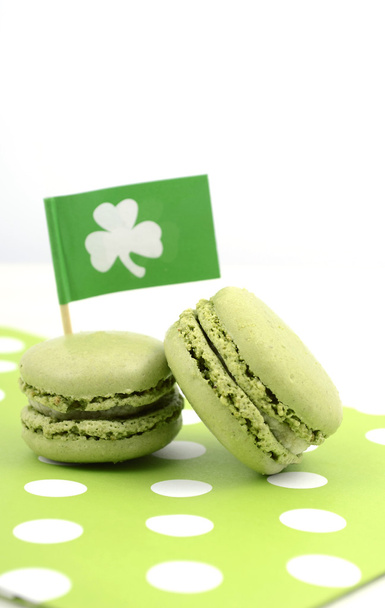 Happy St Patricks Day galletas macaron verdes
 - Foto, Imagen
