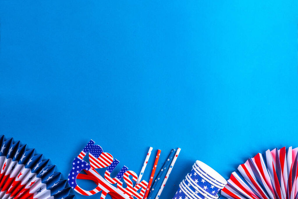Happy Labor Day, Presidents Day, Fourth of July Independent Day, Memorial day, Columbus day background. Blue background with USA flag color paper fans and decorations, party accessories - Foto, Bild