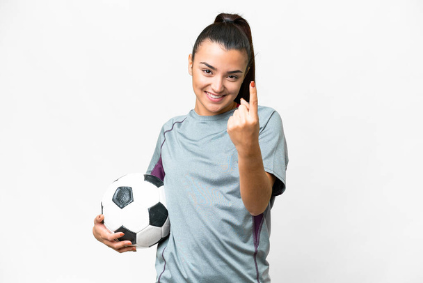 Jovem jogador de futebol Mulher sobre fundo branco isolado fazendo gesto vindo - Foto, Imagem
