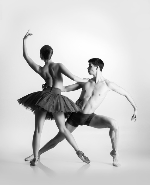 Young and athletic ballet dancers - Foto, Imagen