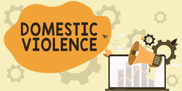 A családon belüli erőszakra utaló szöveges jel, egy családtag vagy háztartástag erőszakos vagy bántalmazó viselkedéséről írt szó - Fotó, kép