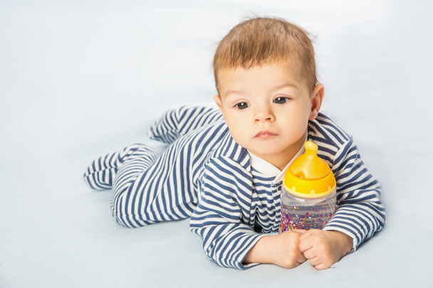 Bebek ve şişe - Fotoğraf, Görsel