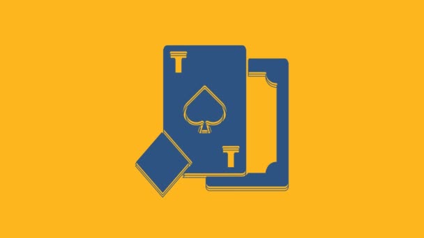 Carte à jouer bleue avec icône symbole pique isolé sur fond orange. Casino de jeu. Animation graphique de mouvement vidéo 4K. - Séquence, vidéo