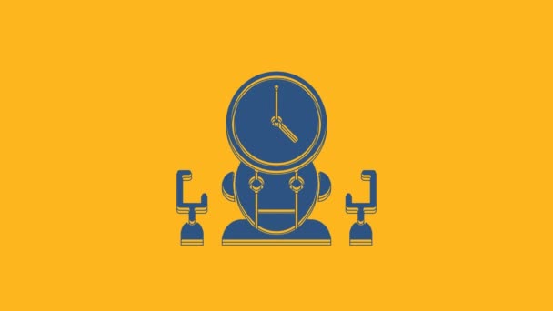 Blauer Roboter und digitales Zeitmanager-Symbol isoliert auf orangefarbenem Hintergrund. Hilfe beim Zeitmanagement, Workflow-Optimierung. 4K Video Motion Grafik Animation. - Filmmaterial, Video