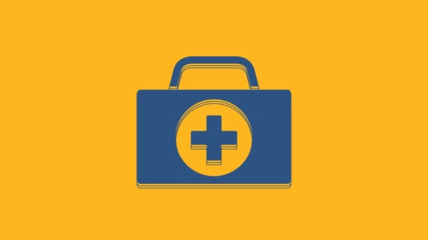 Иконка синей аптечки на оранжевом фоне. Медицинская коробка с крестом. Медицинское оборудование для чрезвычайных ситуаций. Концепция здравоохранения. Видеографическая анимация 4K. - Кадры, видео
