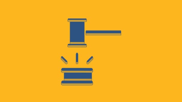 Blue Judge gavel icon isolated on orange background. Gavel for adjudication of sentences and bills, court, justice. Auction hammer. 4K Video motion graphic animation. - Séquence, vidéo