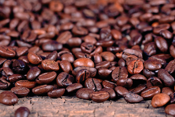 Grains de café noirs
  - Photo, image