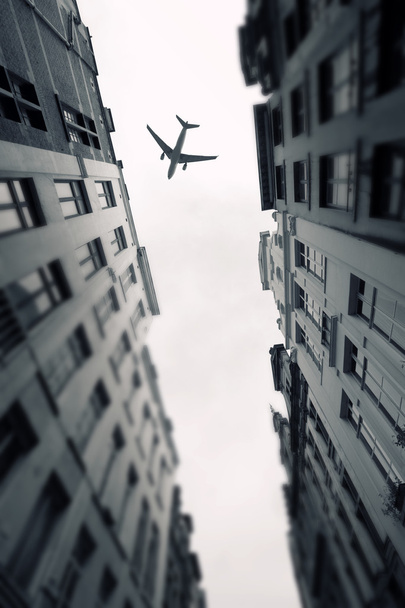 avion au-dessus de la ville de Bruxelles inclinaison - décalage
  - Photo, image