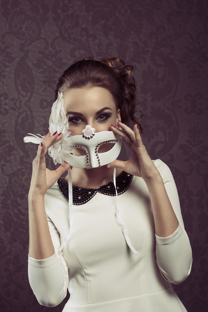 old fashion girl in carnival mask - Foto, Bild