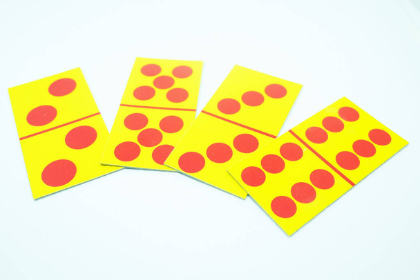 ikerkártyák vagy dupla kártyák dominó kártyákban - Fotó, kép