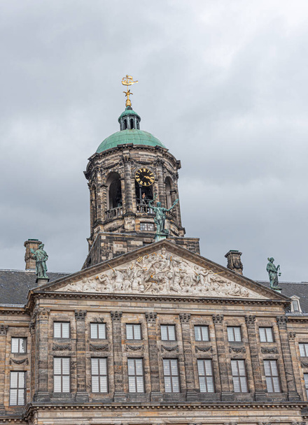 Royal Palace Amsterdam on the Dam Square in Amsterdam, Netherlands. - Фото, зображення