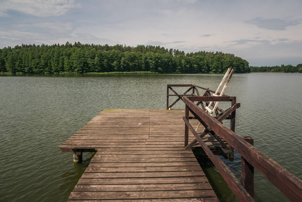 Λίμνη Czarna Kuta στο Kuty, Masuria, Πολωνία - Φωτογραφία, εικόνα