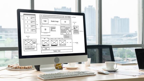 Програмне забезпечення для веб-дизайну надає шаблон для онлайн роздрібного бізнесу та електронної комерції
 - Фото, зображення