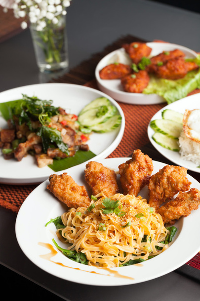 Ποικιλία Ταϊλανδικά τρόφιμα - Φωτογραφία, εικόνα
