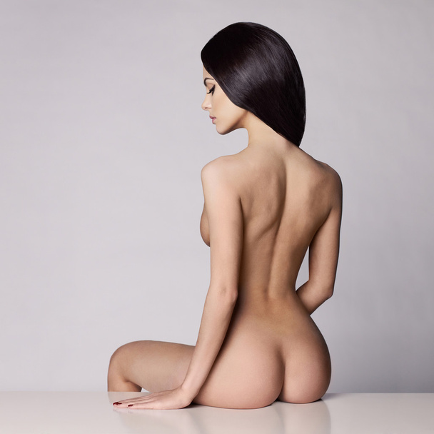Elegant naked lady - Фото, изображение