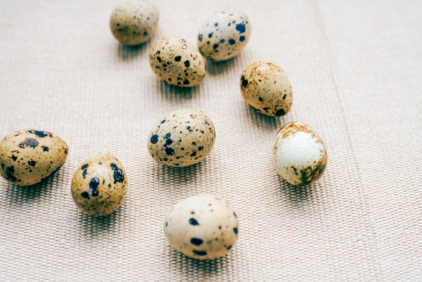 Easter eggs. Chicken and quail eggs catholic and orthodox easter holiday - Foto, Bild