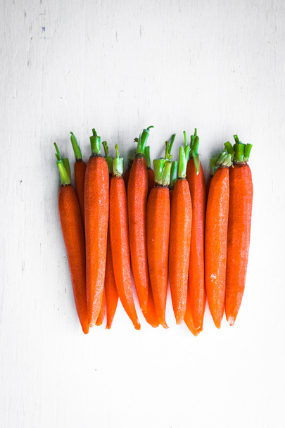 Farm raised baby carrots - Foto, imagen