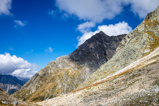 Mountain landscape in Pralognan la Vanoise. French alps - Fotografie, Obrázek