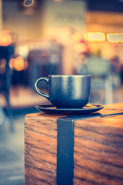 Kahvimuki kahvilassa
 - Valokuva, kuva