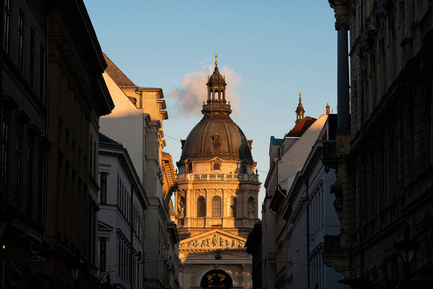Close-up of St. Stephen's (Istvan) Basilica, Budapest, Hungary - Foto, immagini
