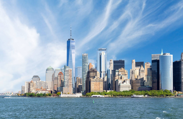 De skyline van New York City. Manhatten wolkenkrabbers panorama - Foto, afbeelding