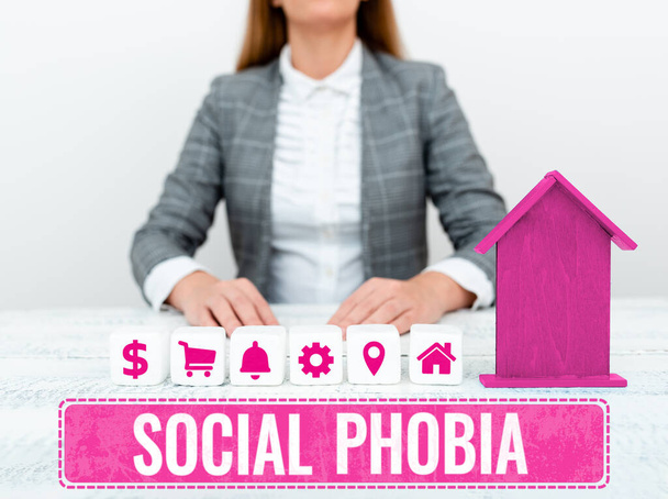 Текст, показывающий вдохновение Социальная фобия, бизнес-идея подавляющее страх социальных ситуаций, которые являются тревожными - Фото, изображение
