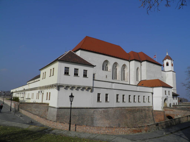 Castelo de Spieberg em Brno, uma antiga prisão para prisioneiros políticos (como Silvio Pellico) na época do Império Austro-Ungariano
 - Foto, Imagem
