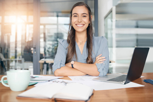 Business woman, portrait and smile at desk in office for paperwork, laptop or administration in Canada. Happy, young or confident female worker with pride planning project at table in startup company. - Φωτογραφία, εικόνα