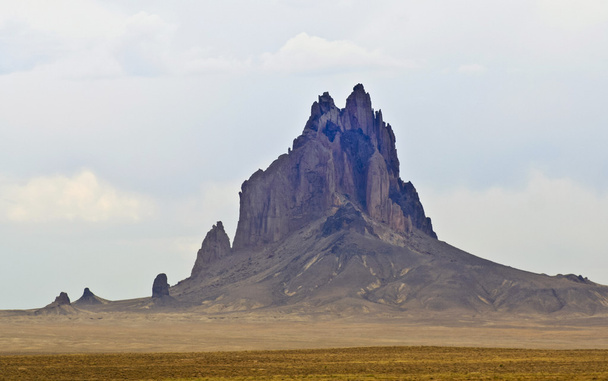 Shiprock, Nuovo Messico, nella riserva Navajo
 - Foto, immagini