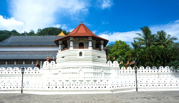 Templom, a Szent Tooth Relic, Sri Lanka - Fotó, kép