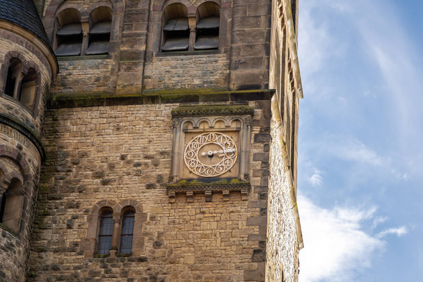 Kostel sv. Pavla Hodiny věž - Trier, Německo - Fotografie, Obrázek
