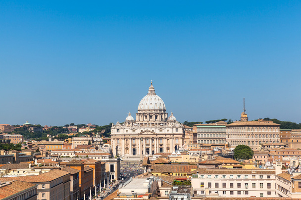 Näkymä Pyhän Pietarin basilikan ja Vatikaanin kaupunkiin
 - Valokuva, kuva