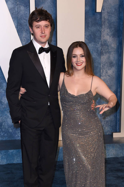 LOS ANGELES - MAR 12:  Austen Rydell, Billie Lourd at the 2023 Vanity Fair Oscar Party at the Wallis Annenberg Center for the Performing Arts on March 12, 2023 in Beverly Hills, CA - Φωτογραφία, εικόνα