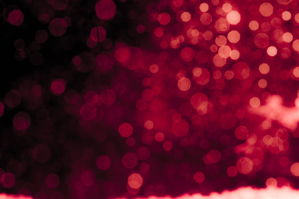 Abstrakt dekorieren Bokeh Urlaub Weihnachten glühende Lichter auf schwarzem Hintergrund - Foto, Bild