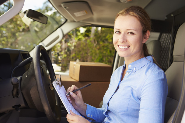 Female Delivery Driver In Van - Фото, изображение