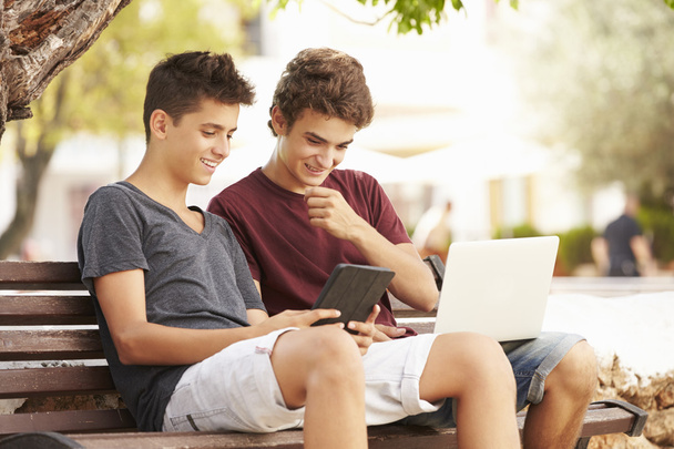 Boys  Using Laptop And  Tablet - Фото, зображення