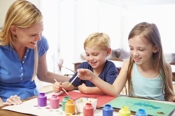 Mother Painting Picture With Children - Foto, Imagen