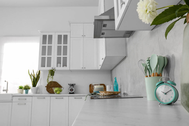 Beautiful kitchen interior with stylish modern furniture - Foto, Bild