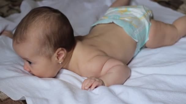 赤ちゃんの移動クロール - 映像、動画