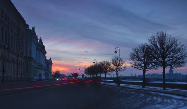 Le remblai du Palais, Saint-Pétersbourg
 - Photo, image