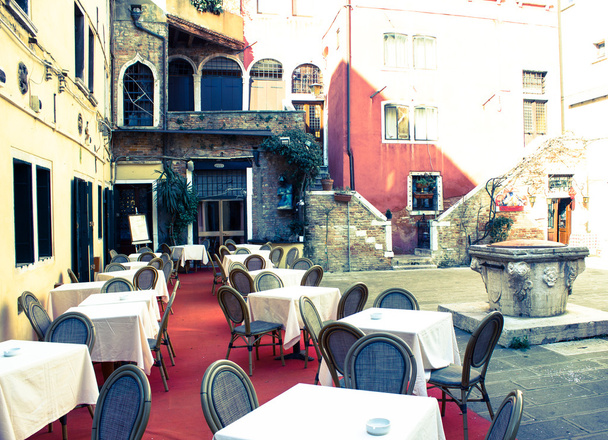 Венеция, романтический ресторан
 - Фото, изображение
