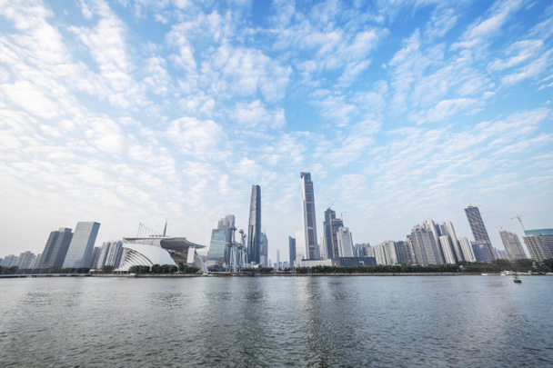 skyline y paisaje urbano de la ciudad moderna Guangzhou
  - Foto, imagen