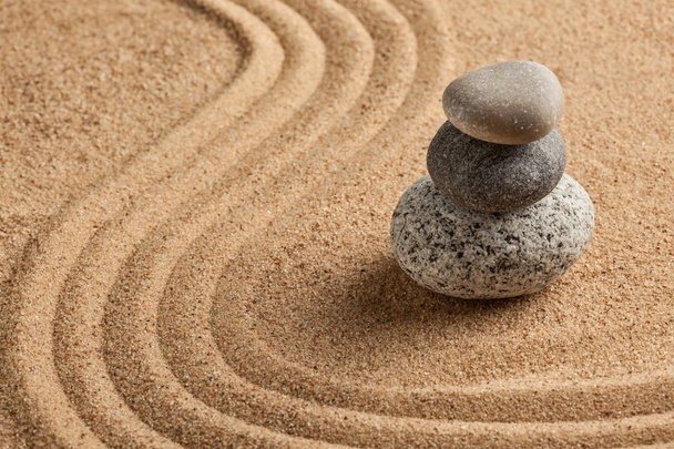 Japonês zen jardim de pedra
 - Foto, Imagem