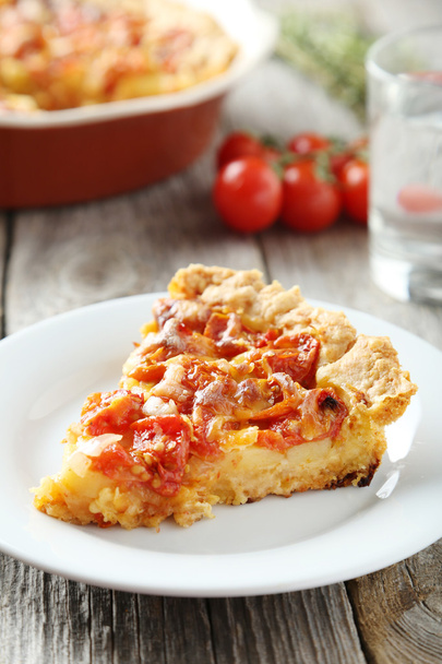 Fresh tomato pie - Фото, изображение