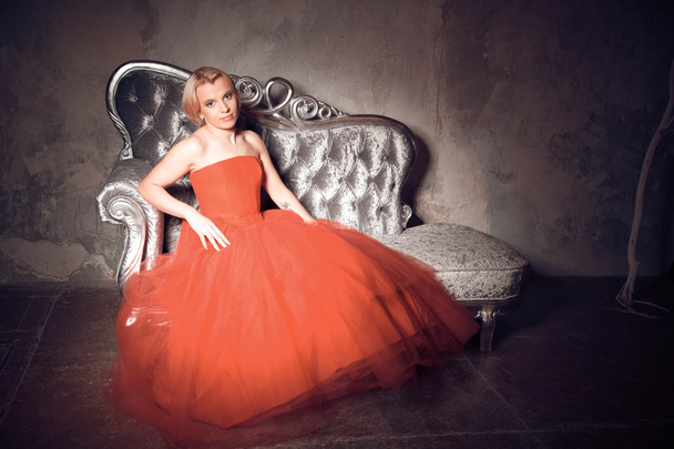 The girl in the red dress - Valokuva, kuva